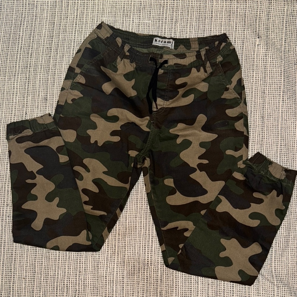 Kréamy Camo Jogger Pants